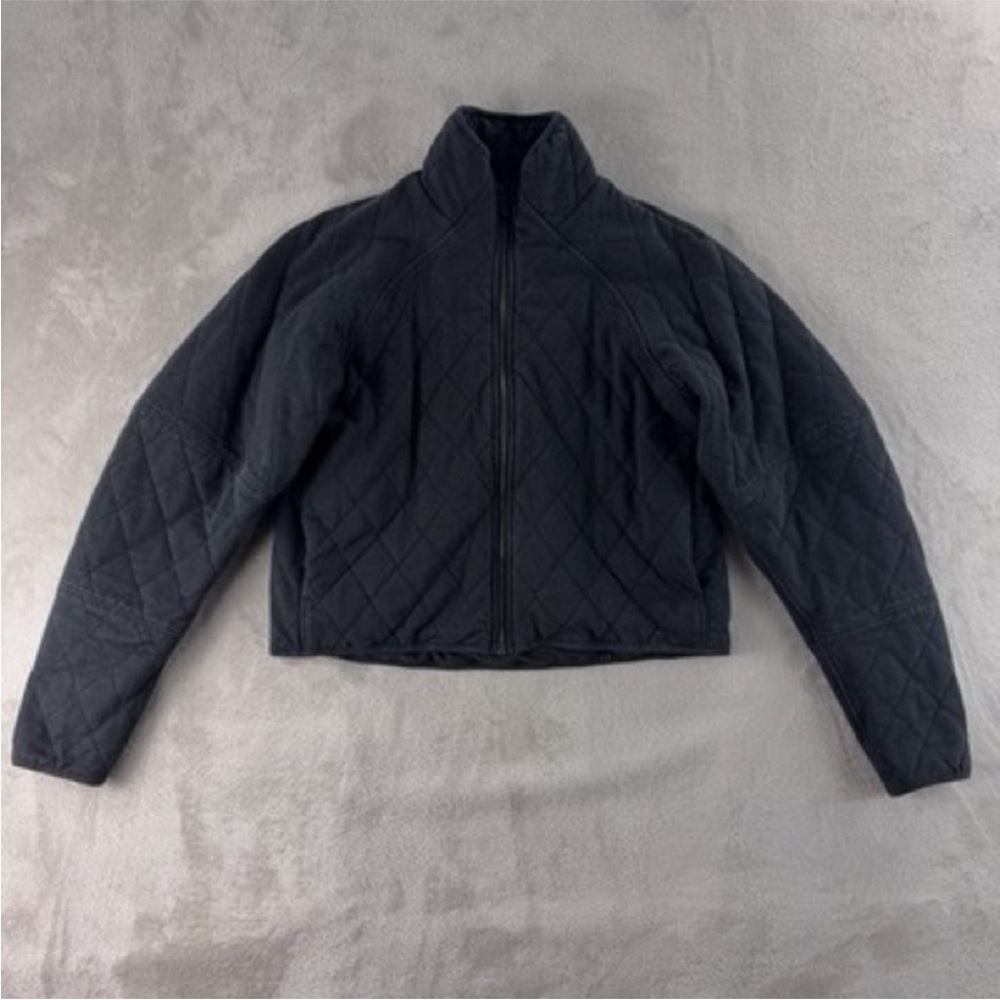 Lululemon Athletica black quilted calm bomber style thick everyday jacket - Picture 7 of 13